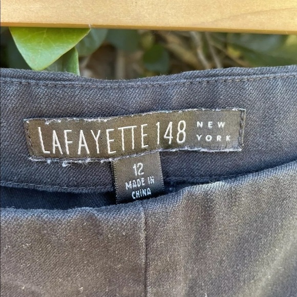 LAFAYETTE 148 NEW YORK Black Pants Sz 12 Side Zip - Picture 2 of 6